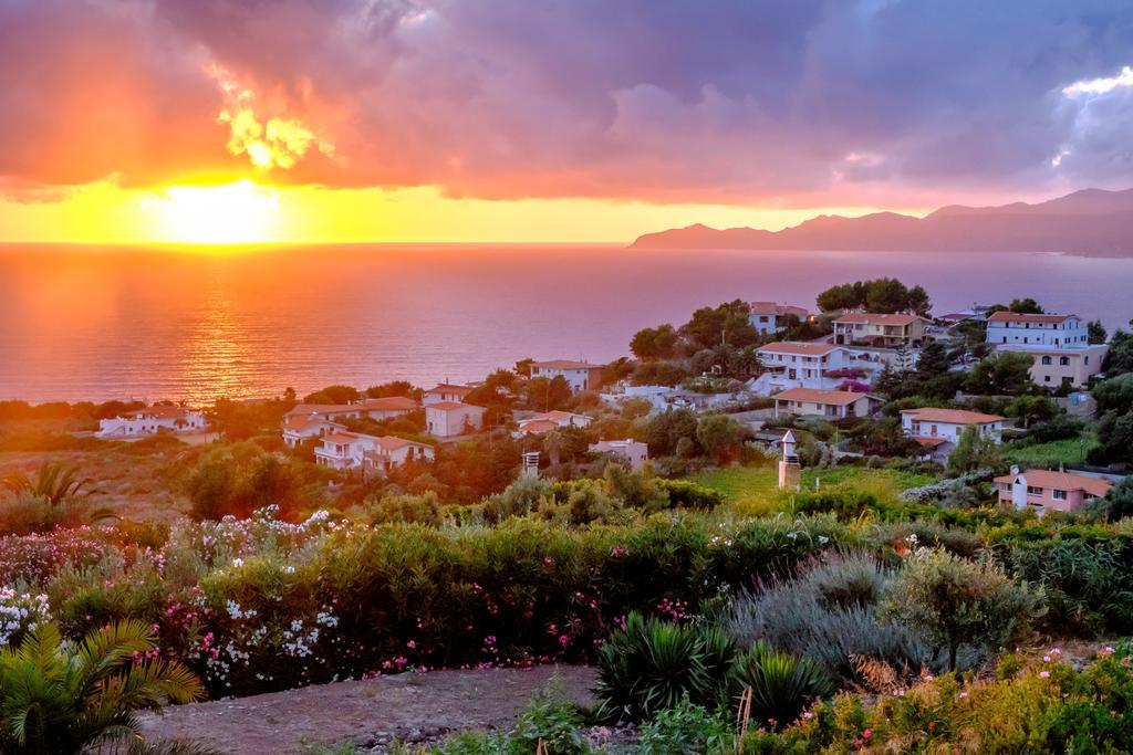 Villa Pischinas Magomadas Exteriér fotografie