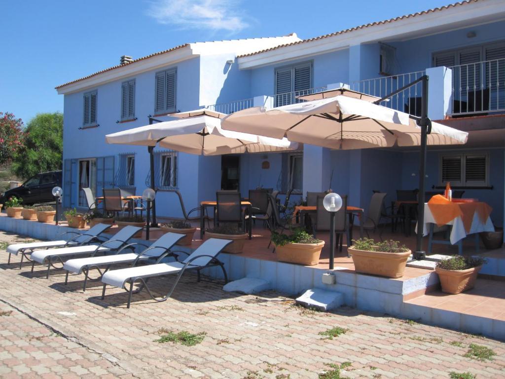 Villa Pischinas Magomadas Exteriér fotografie